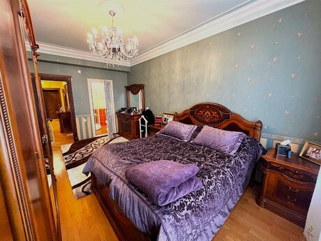 4 otaqlı yeni tikili - Elmlər Akademiyası m. - 185 m²