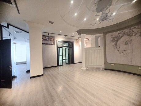 Obyekt - Nəriman Nərimanov m. - 2400 m²