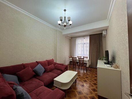 2 otaqlı yeni tikili - İnşaatçılar m. - 65 m²
