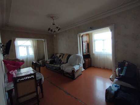 2 otaqlı köhnə tikili - İnşaatçılar m. - 65 m²