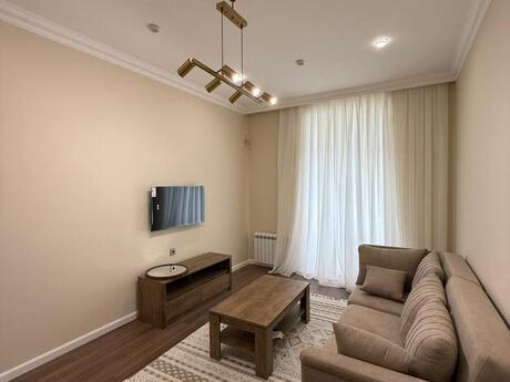 2 otaqlı köhnə tikili - Elmlər Akademiyası m. - 63 m²