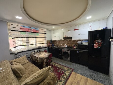 4 otaqlı həyət evi/bağ evi - Kürdəxanı q. - 100 m²