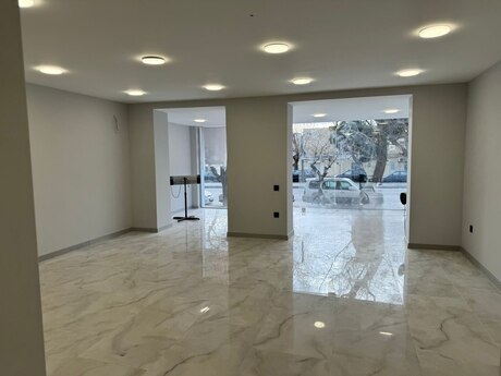 Obyekt - İnşaatçılar m. - 120 m²
