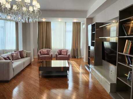 Kirayə 3 otaqlı mənzil, 160 m², Elmlər Akademiyası: 1 650 ₼/ay 2