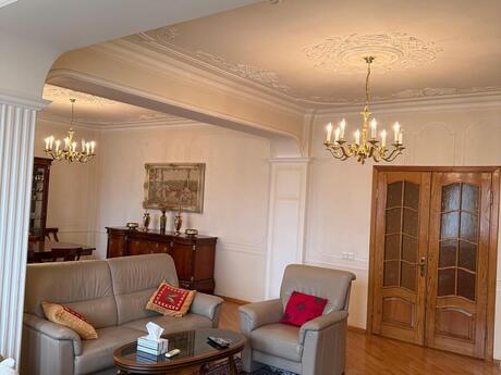 4 otaqlı yeni tikili - Gənclik m. - 160 m²