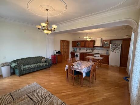 4 otaqlı yeni tikili - Gənclik m. - 160 m²