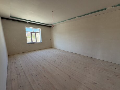 4 otaqlı həyət evi/bağ evi - Yeni Ramana q. - 135 m²