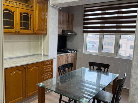 3 otaqlı köhnə tikili - Azadlıq Prospekti m. - 90 m²