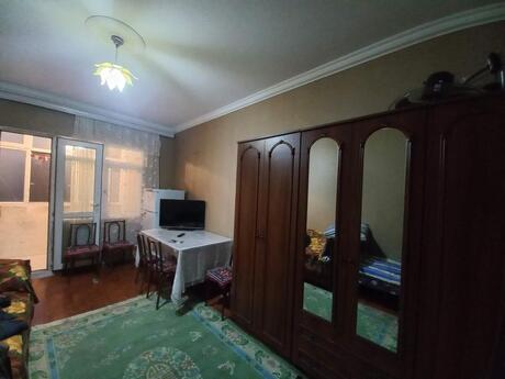 1 otaqlı köhnə tikili - Həzi Aslanov m. - 25 m²