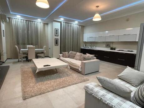 4-комн. новостройка - Наримановский  р. - 240 м²