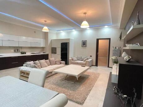 4-комн. новостройка - Наримановский  р. - 240 м²