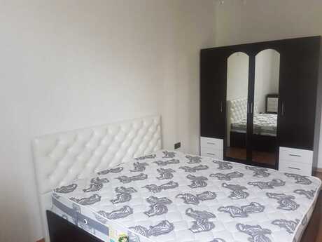2 otaqlı köhnə tikili - Bayıl q. - 70 m²