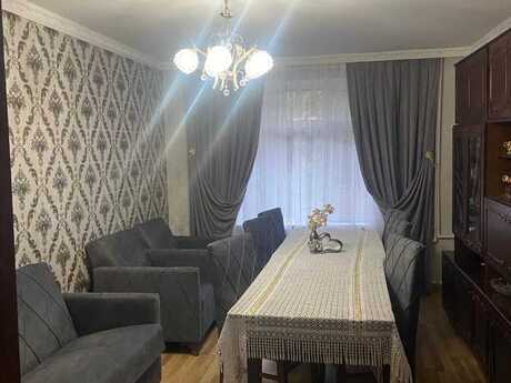 3 otaqlı köhnə tikili - Avtovağzal m. - 70 m²