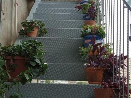 2 otaqlı köhnə tikili - İnşaatçılar m. - 60 m²