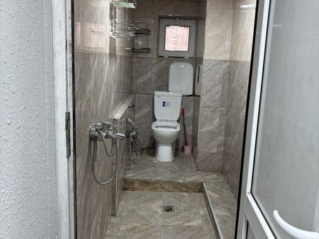 Obyekt - Ağ şəhər q. - 350 m²