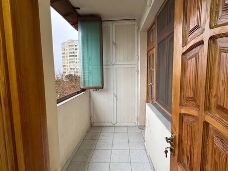 3 otaqlı köhnə tikili - Qara Qarayev m. - 76 m²