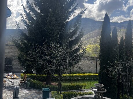 6 otaqlı həyət evi/bağ evi - Göygöl - 200 m²