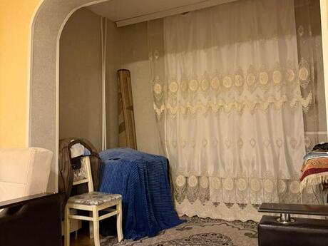 2 otaqlı köhnə tikili - İnşaatçılar m. - 70 m²