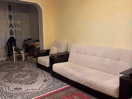 2 otaqlı köhnə tikili - İnşaatçılar m. - 70 m²