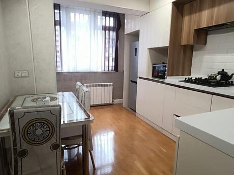 2 otaqlı köhnə tikili - Nəsimi m. - 50 m²