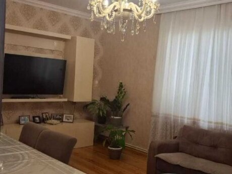 6 otaqlı həyət evi/bağ evi - Xətai r. - 180 m²
