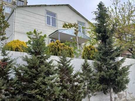 6 otaqlı həyət evi/bağ evi - Xətai r. - 180 m²