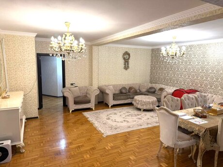 5 otaqlı köhnə tikili - Əhmədli q. - 130 m²