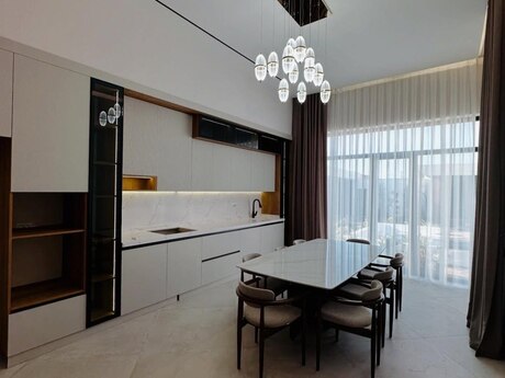4 otaqlı həyət evi/bağ evi - Mərdəkan q. - 250 m²