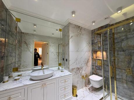 4 otaqlı yeni tikili - Şah İsmayıl Xətai m. - 160 m²