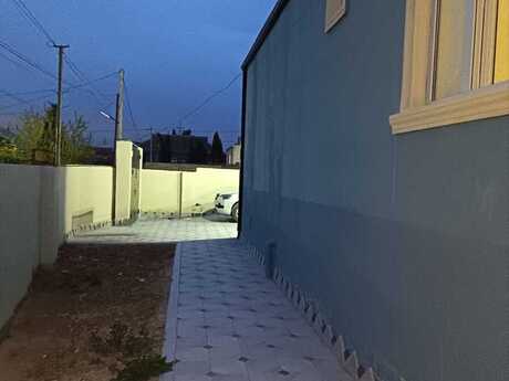 4 otaqlı həyət evi/bağ evi - Saray q. - 120 m²