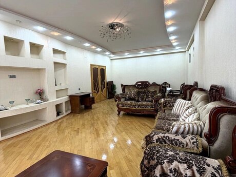 4 otaqlı yeni tikili - Elmlər Akademiyası m. - 218 m²