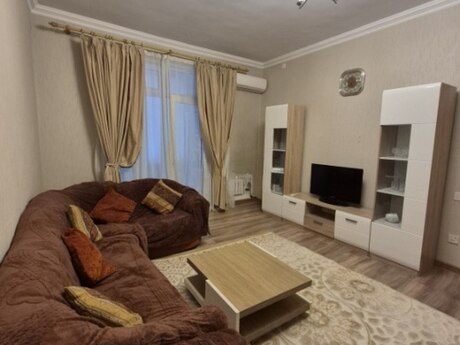 3 otaqlı köhnə tikili - 28 May m. - 110 m²