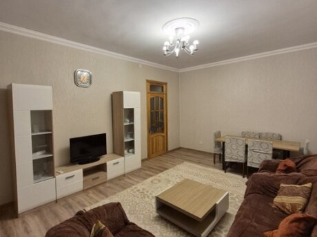 Elan №6094546 - Bakı, 28 May m., 3 otaqlı, 110 m², 3/5 mərtəbə