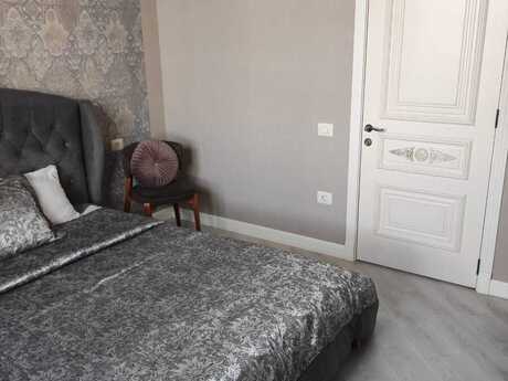 3 otaqlı yeni tikili - İnşaatçılar m. - 85 m²