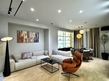 3 otaqlı yeni tikili - 8 Noyabr m. - 150 m²