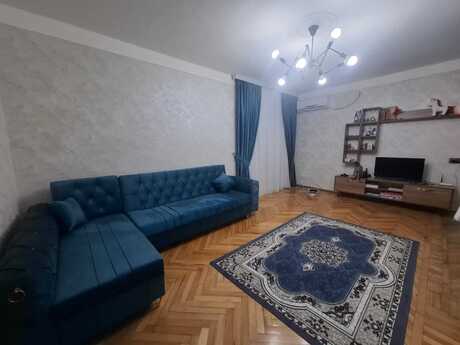 2 otaqlı köhnə tikili - İnşaatçılar m. - 50 m²