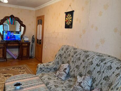 2 otaqlı köhnə tikili - Qara Qarayev m. - 55 m²