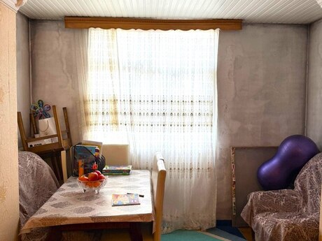 2 otaqlı köhnə tikili - Qara Qarayev m. - 55 m²