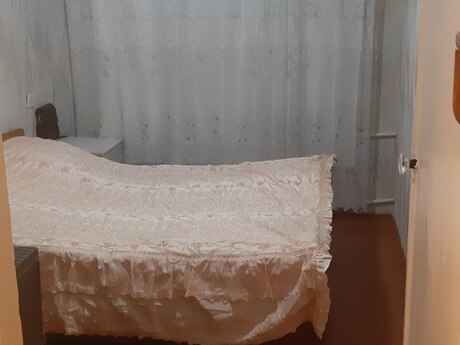 3 otaqlı köhnə tikili - Sumqayıt - 68 m²