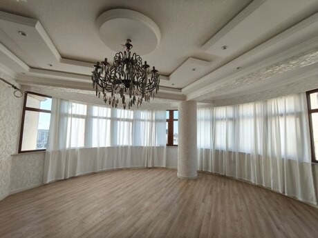 Elan №6094692 - Bakı, Bakıxanov q., 4 otaqlı, 160 m², 10/22 mərtəbə