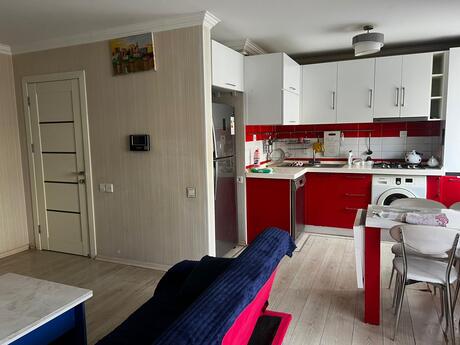 3 otaqlı köhnə tikili - 28 May m. - 75 m²