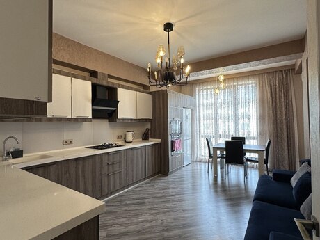 4 otaqlı yeni tikili - Nərimanov r. - 200 m²