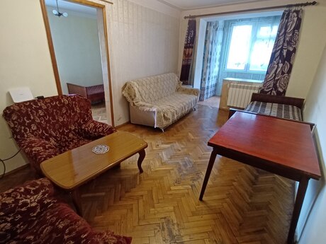 2 otaqlı köhnə tikili - Nizami m. - 45 m²