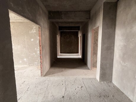 5 otaqlı yeni tikili - Ağ şəhər q. - 193 m²