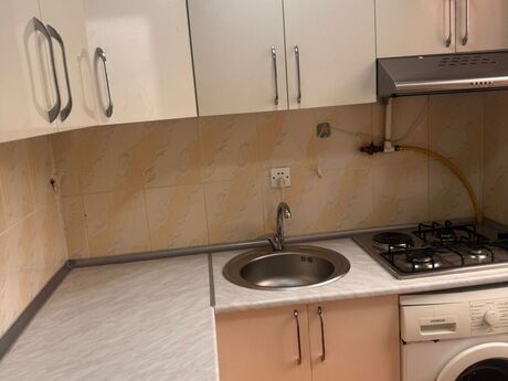 2 otaqlı köhnə tikili - Neftçilər m. - 60 m²