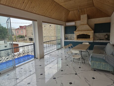 5 otaqlı həyət evi/bağ evi - Şağan q. - 300 m²
