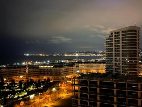 4 otaqlı yeni tikili - Ağ şəhər q. - 185 m²