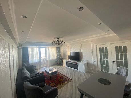 4 otaqlı köhnə tikili - Elmlər Akademiyası m. - 120 m²