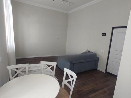 1 otaqlı köhnə tikili - Nizami m. - 25 m²