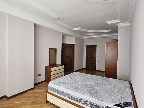 5 otaqlı yeni tikili - Elmlər Akademiyası m. - 220 m²
